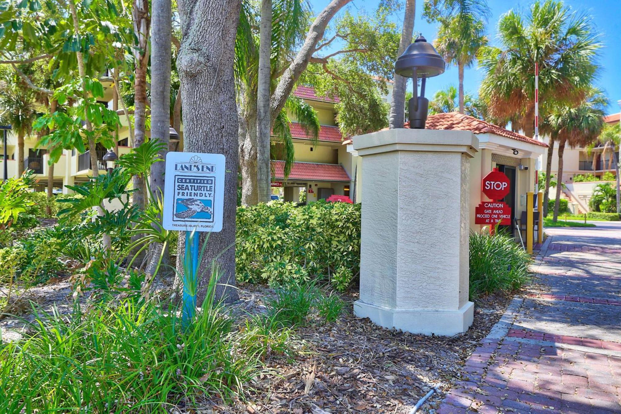 Land'S End 7-203 Beach Front - Premier Villa St. Pete Beach Exterior photo