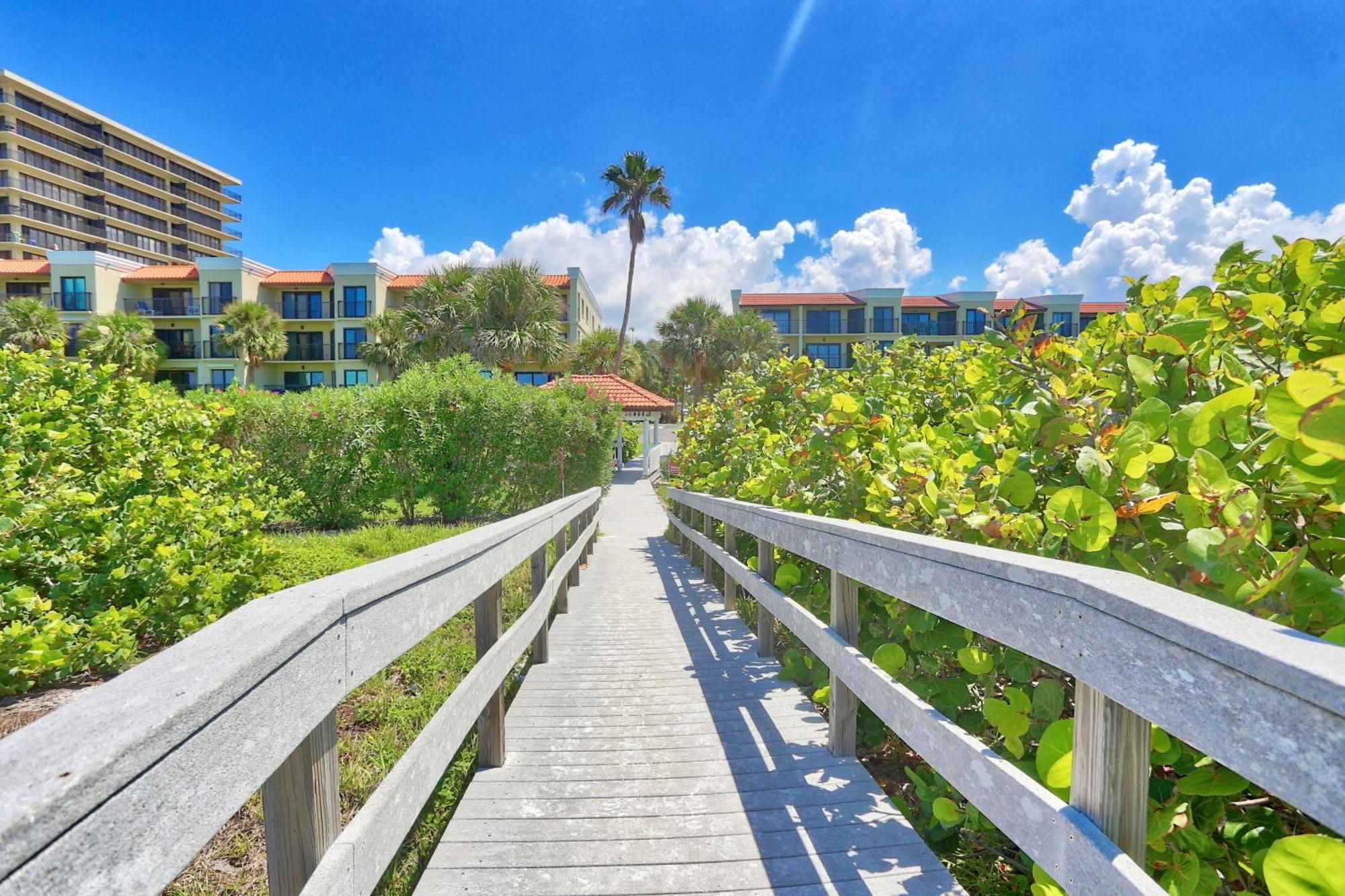 Land'S End 7-203 Beach Front - Premier Villa St. Pete Beach Exterior photo