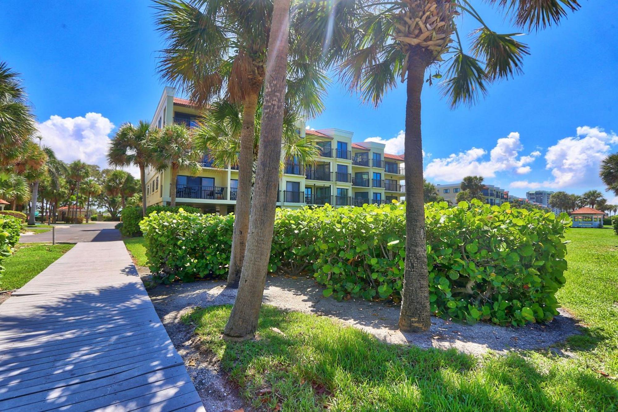 Land'S End 7-203 Beach Front - Premier Villa St. Pete Beach Exterior photo